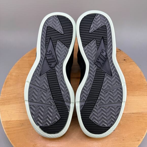 Nike Air Flight Huarache Mens Size 11.5 Dark Smoke Grey Barely Green FJ4839-001 - Picture 7 of 9